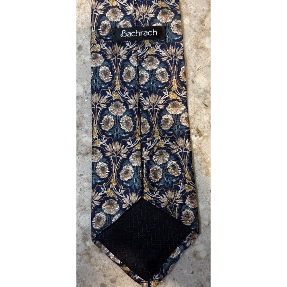 Bachrach 100% Silk Tie Made In USA‎